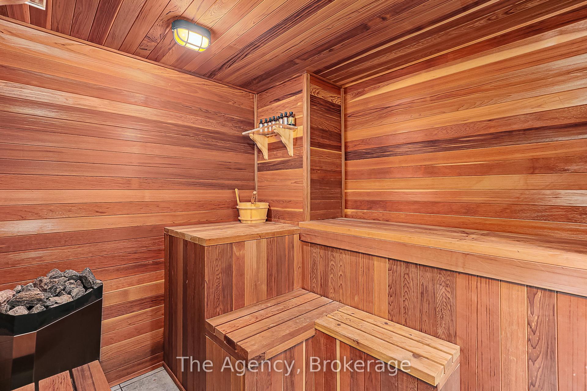 Photo 28 of 136 Grand Cypress Lane, Blue Mountains — HOMEH