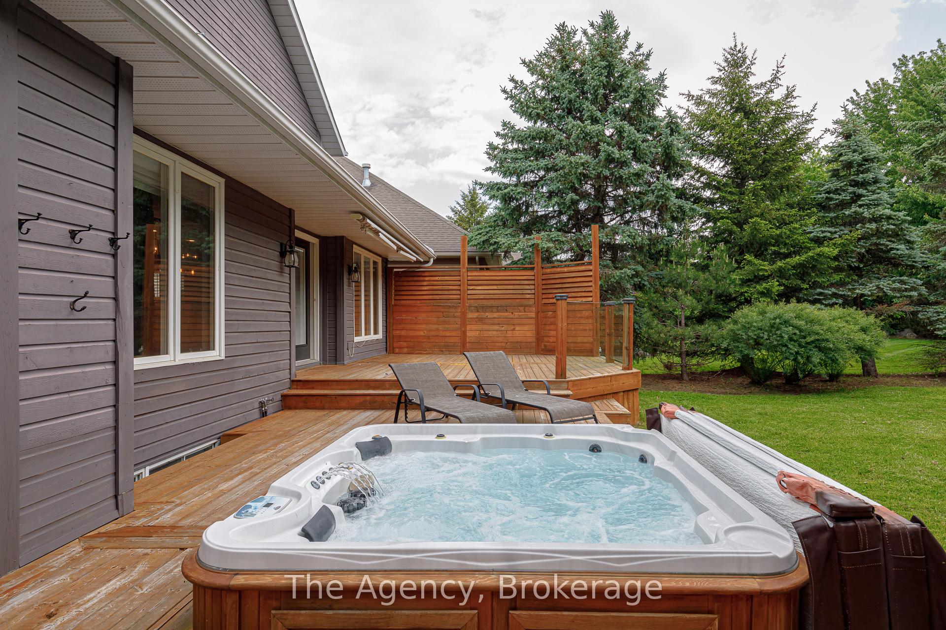 Photo 31 of 136 Grand Cypress Lane, Blue Mountains — HOMEH