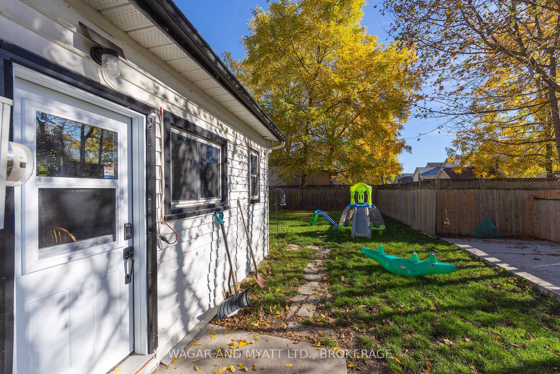 Photo 4 of 120 Prince Street, Deseronto, Deseronto (Town) — HOMEH