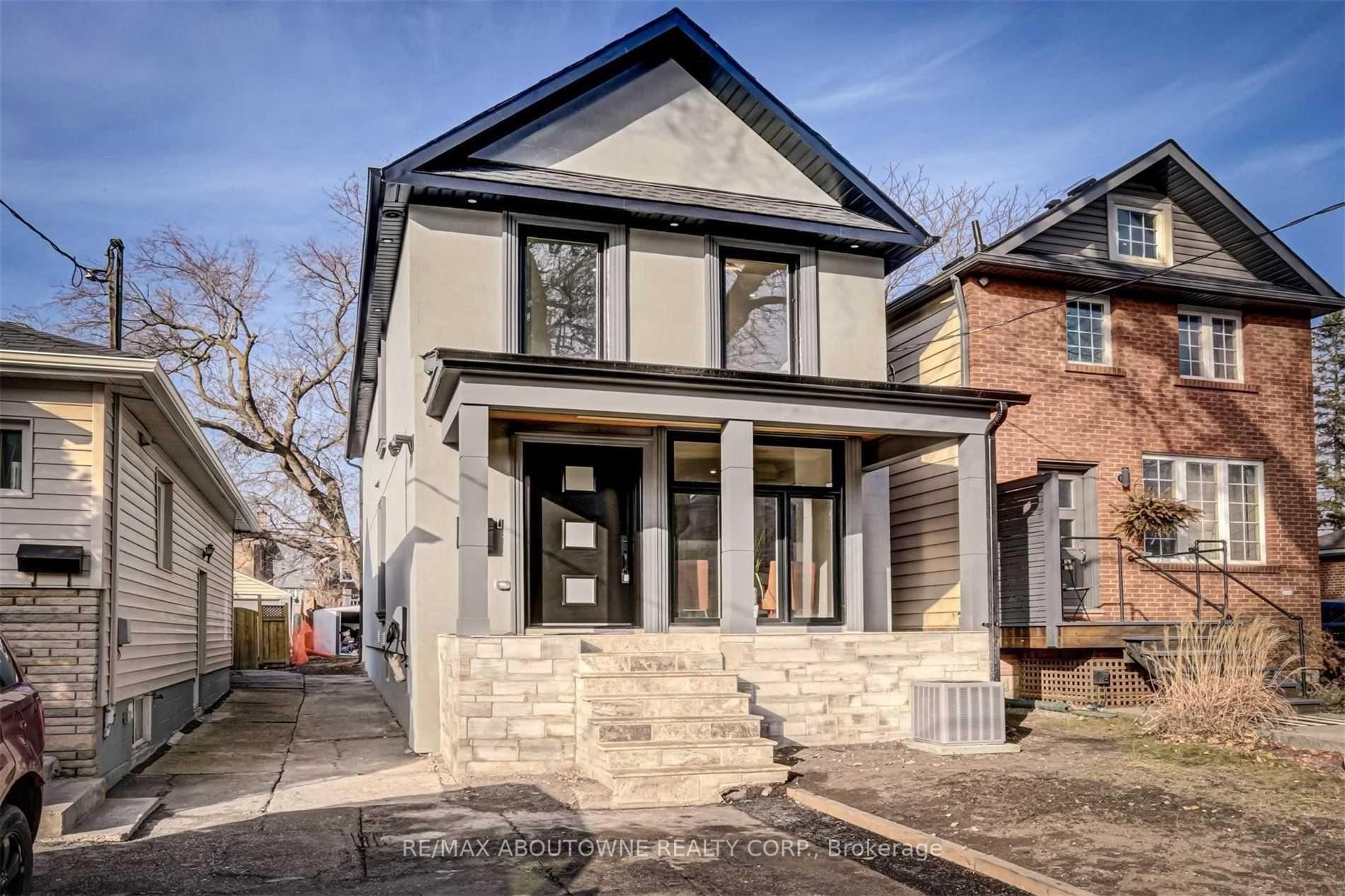 Photo 1 of 94 Lake Crescent, Etobicoke, Mimico — HOMEH