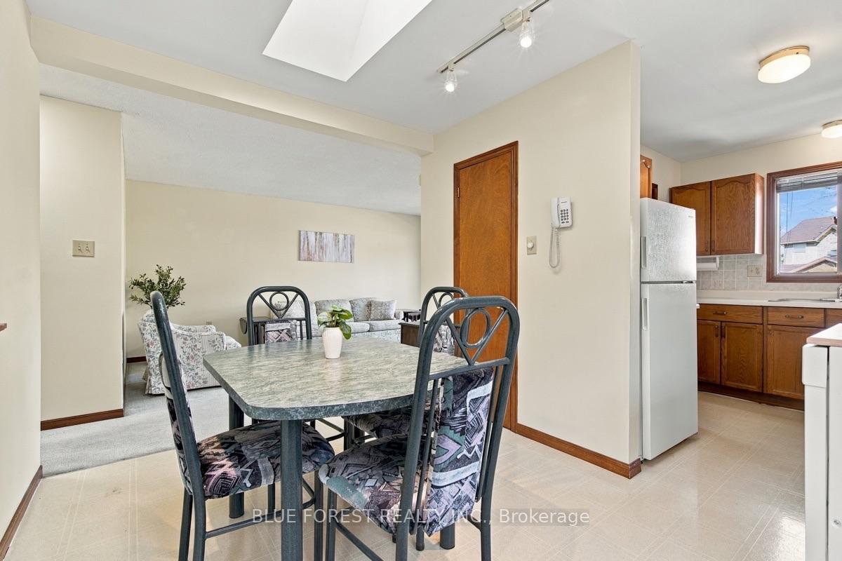 Photo 16 of 39 Gerald Crescent, London, South J — HOMEH