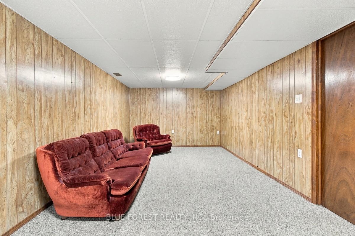 Photo 37 of 39 Gerald Crescent, London, South J — HOMEH