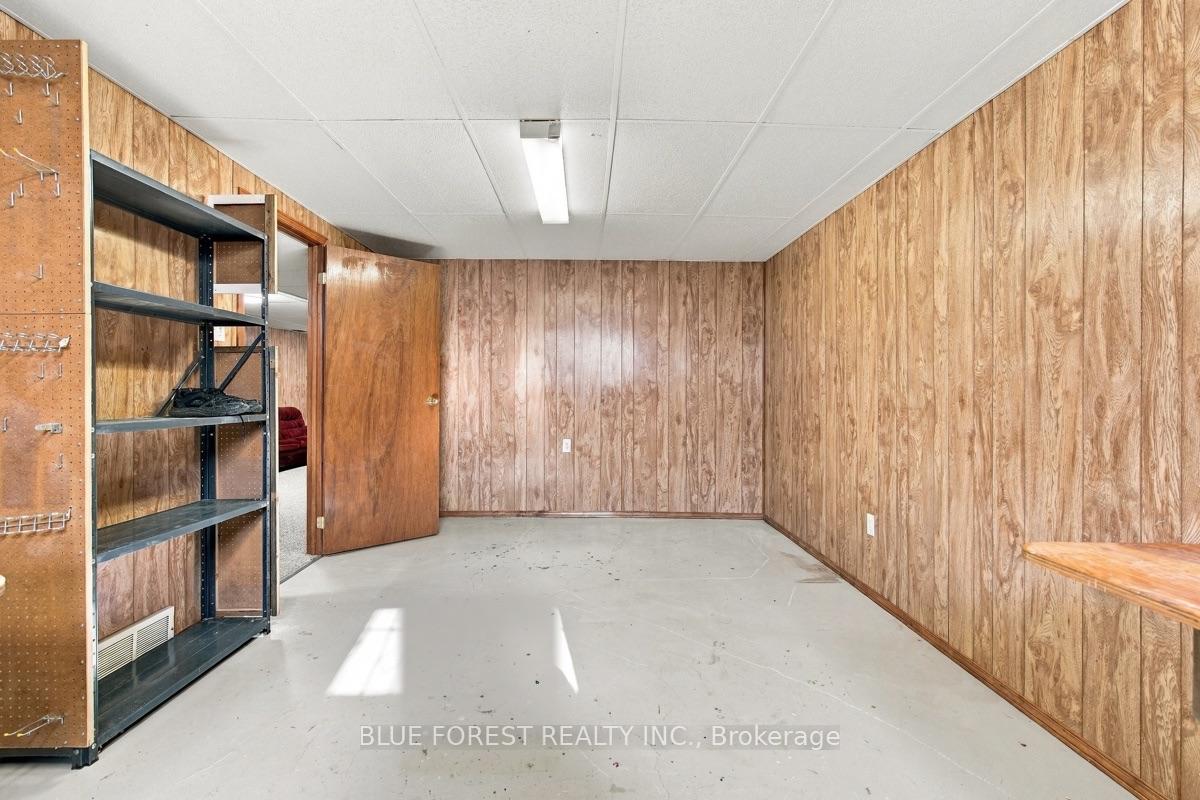 Photo 43 of 39 Gerald Crescent, London, South J — HOMEH