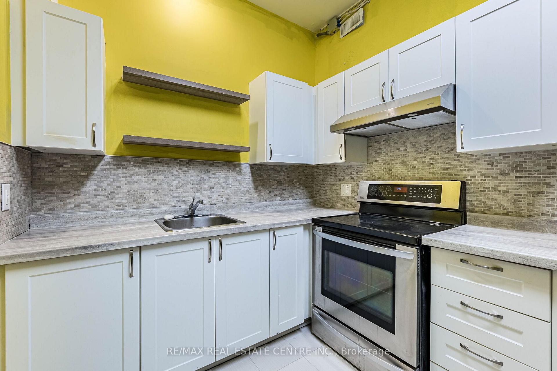 Photo 21 of 1465 Main Street E, Hamilton, Homeside — HOMEH