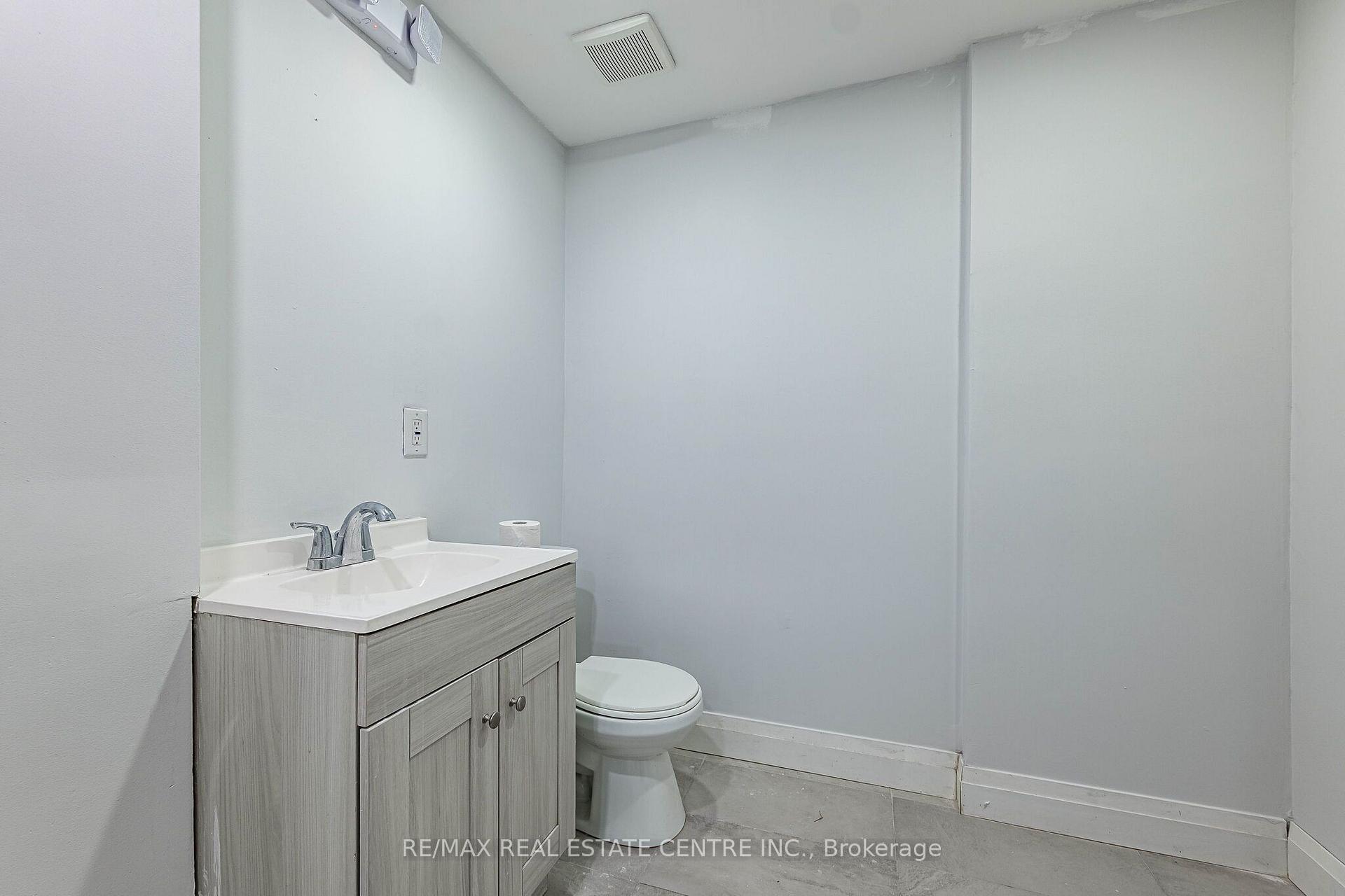 Photo 22 of 1465 Main Street E, Hamilton, Homeside — HOMEH