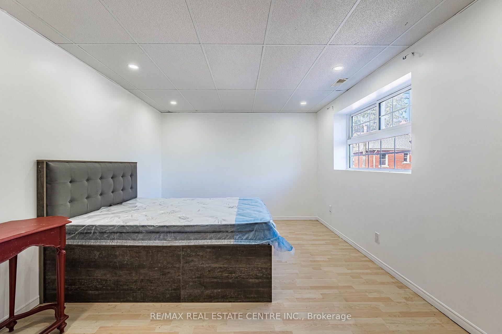 Photo 33 of 1465 Main Street E, Hamilton, Homeside — HOMEH