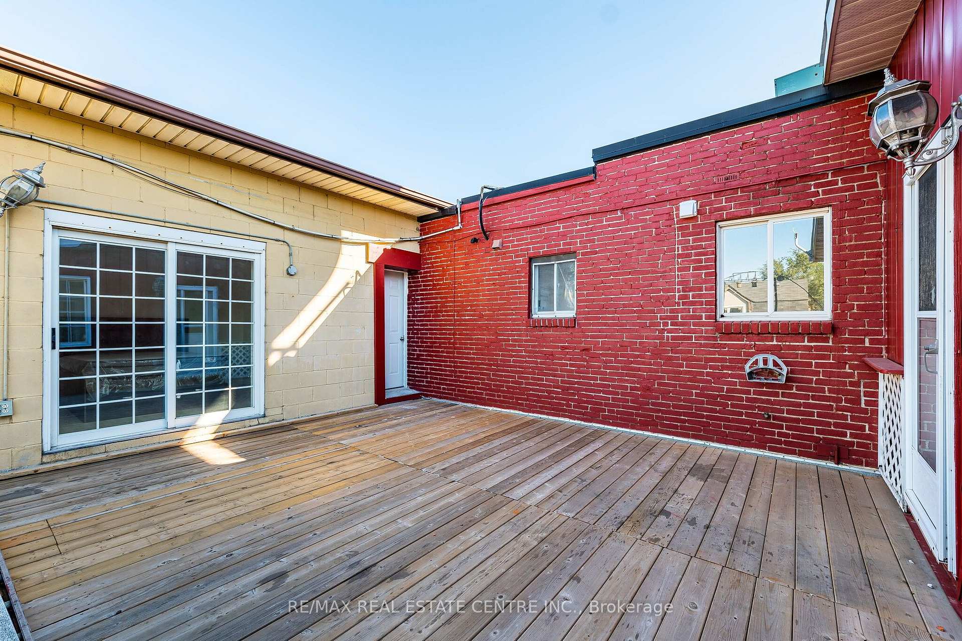 Photo 45 of 1465 Main Street E, Hamilton, Homeside — HOMEH