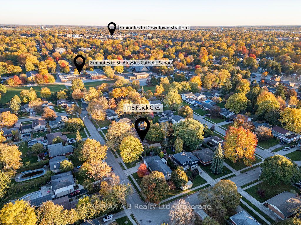 Photo 4 of 118 Feick Crescent, Stratford — HOMEH