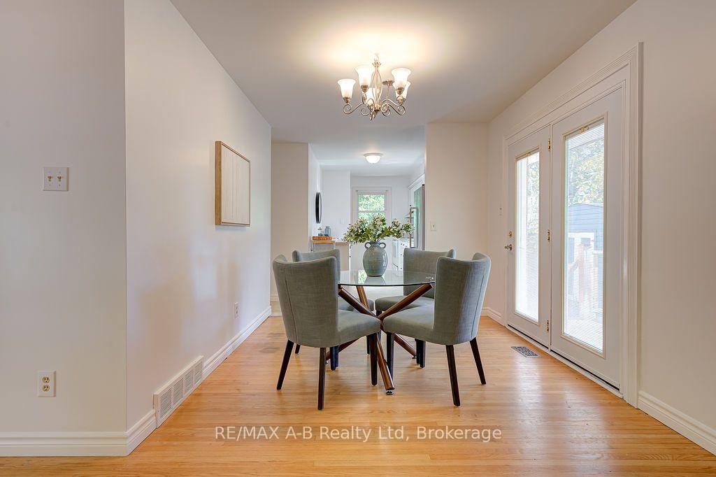 Photo 13 of 118 Feick Crescent, Stratford — HOMEH