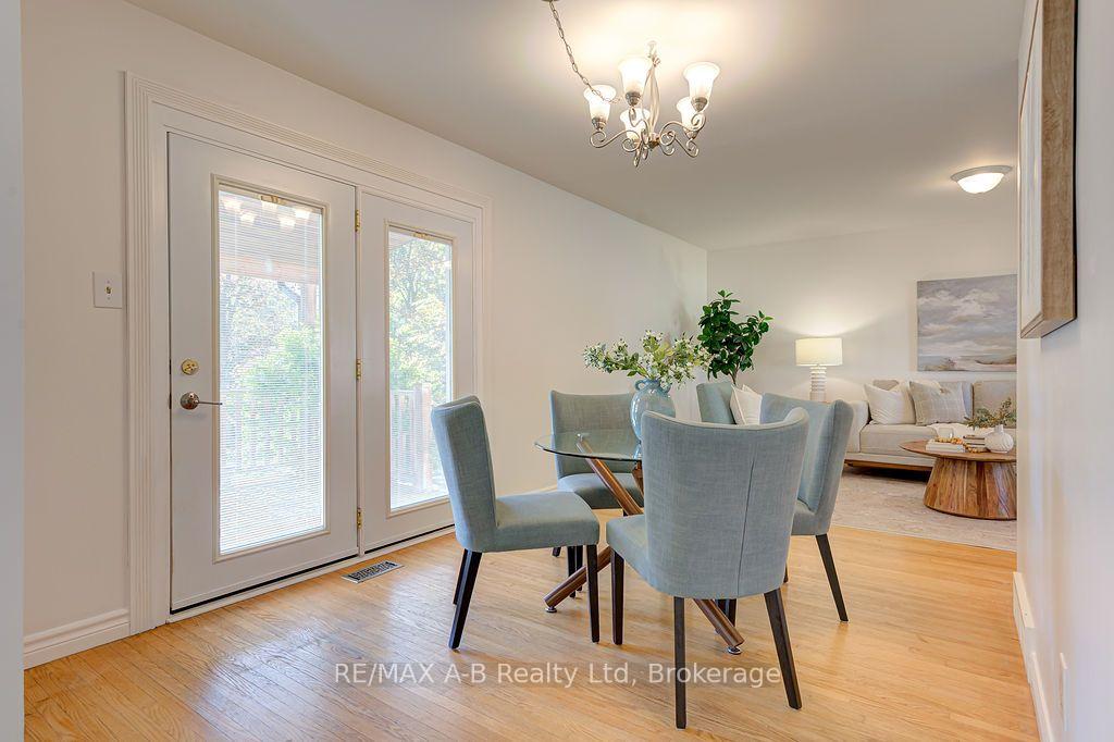 Photo 14 of 118 Feick Crescent, Stratford — HOMEH