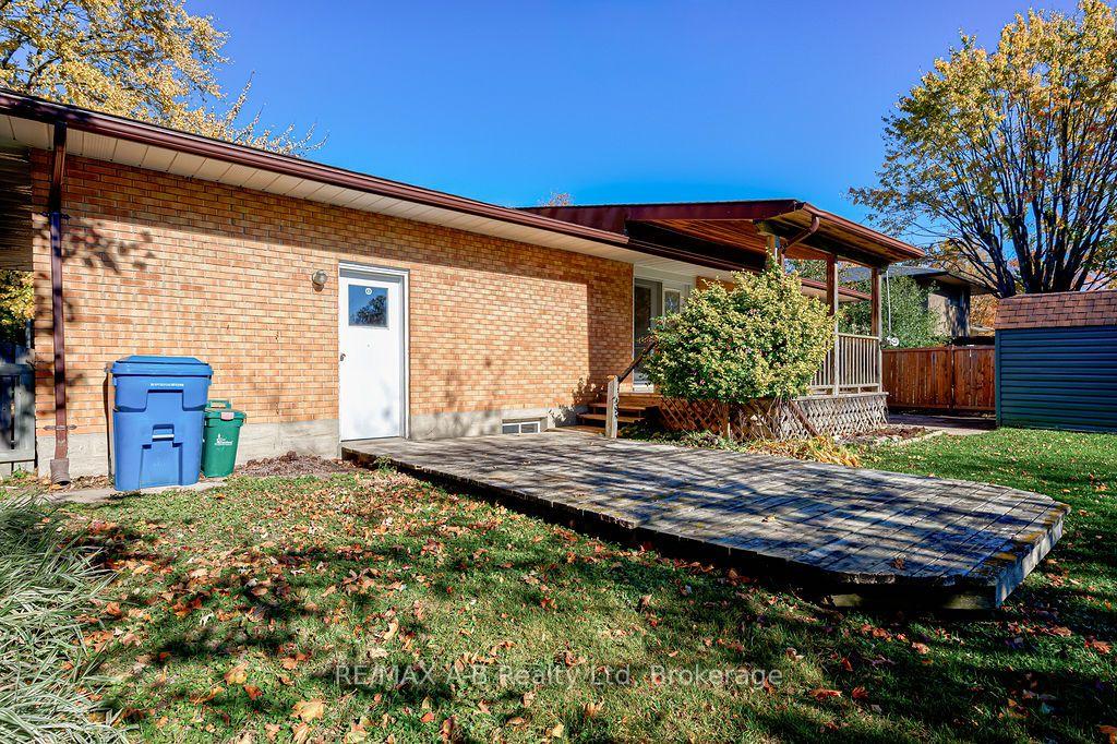Photo 44 of 118 Feick Crescent, Stratford — HOMEH
