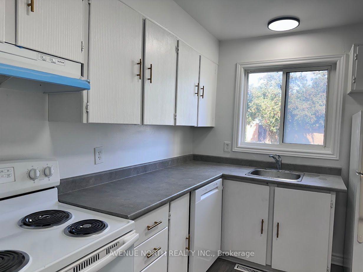 Photo 24 of 1370 Foxwell Street, Ottawa, Pineview — HOMEH