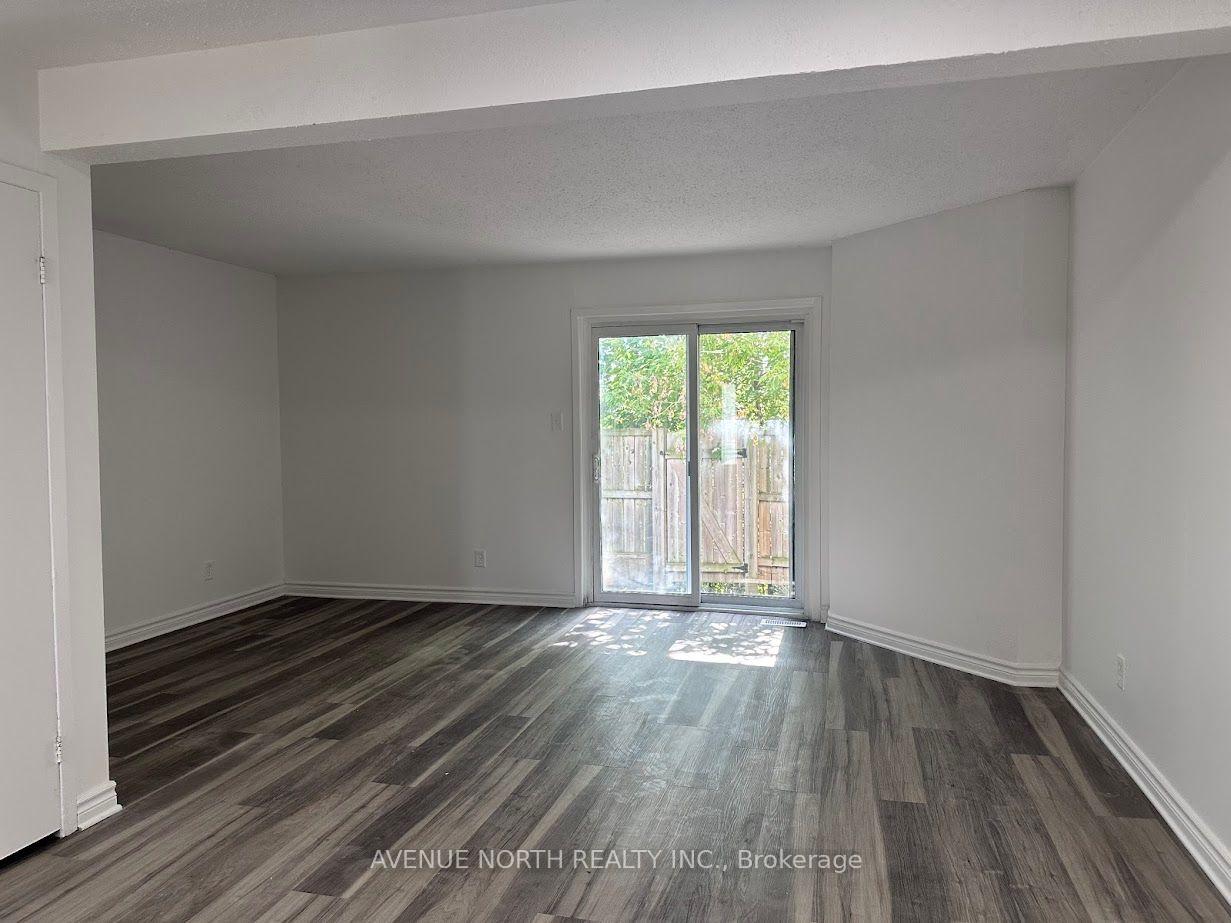 Photo 25 of 1370 Foxwell Street, Ottawa, Pineview — HOMEH