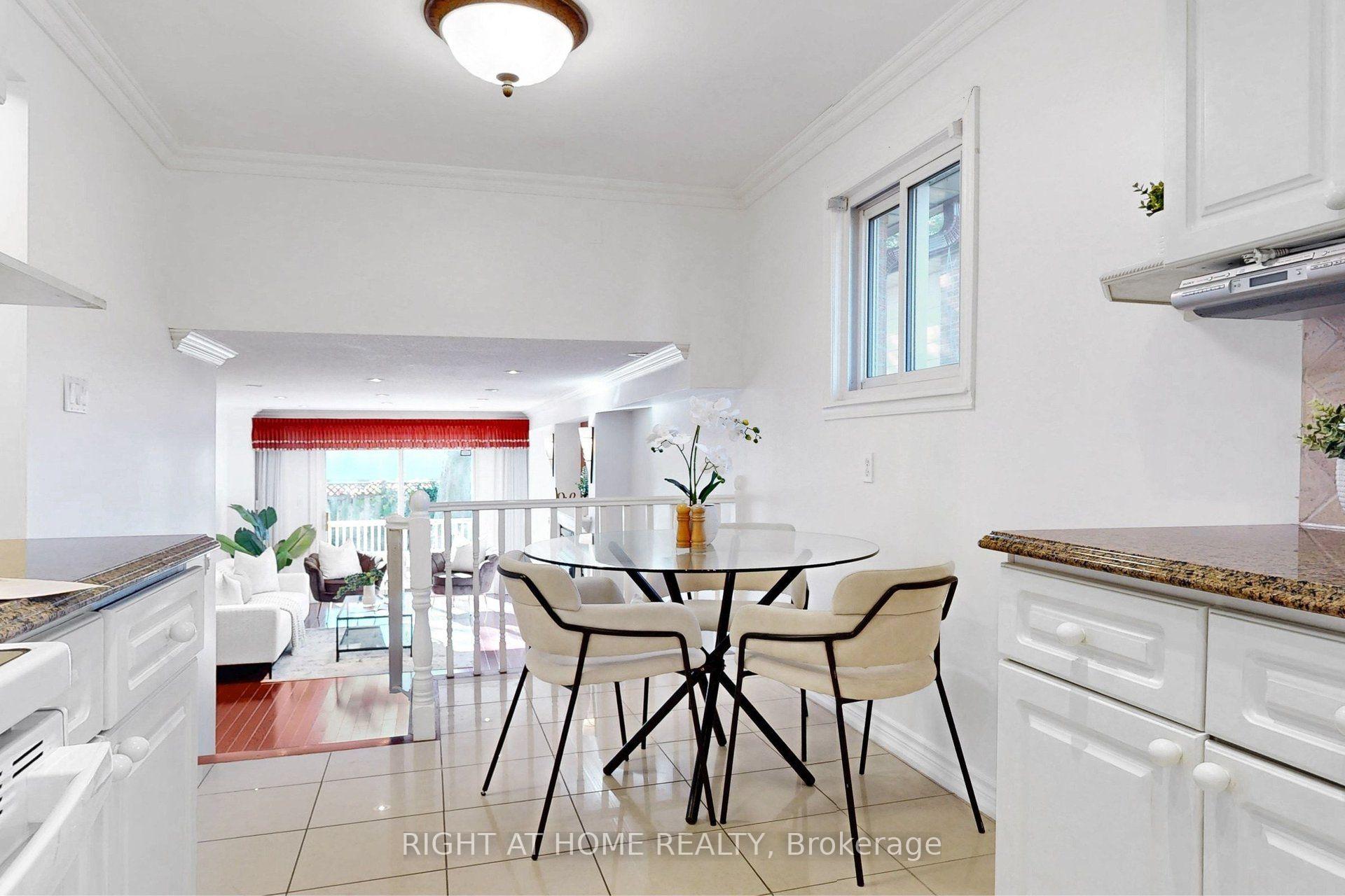 Photo 21 of 13 Clancy Drive, North York, Don Valley Village — HOMEH