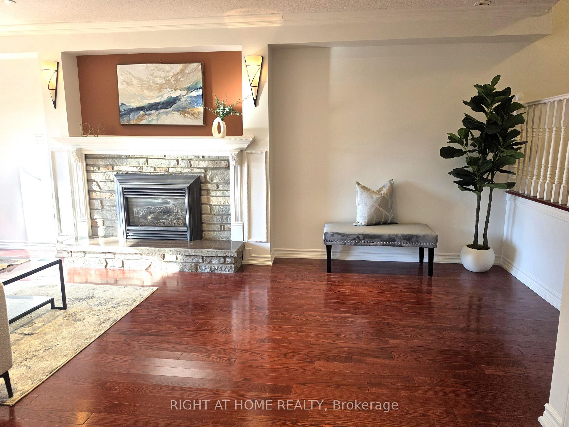Photo 24 of 13 Clancy Drive, North York, Don Valley Village — HOMEH