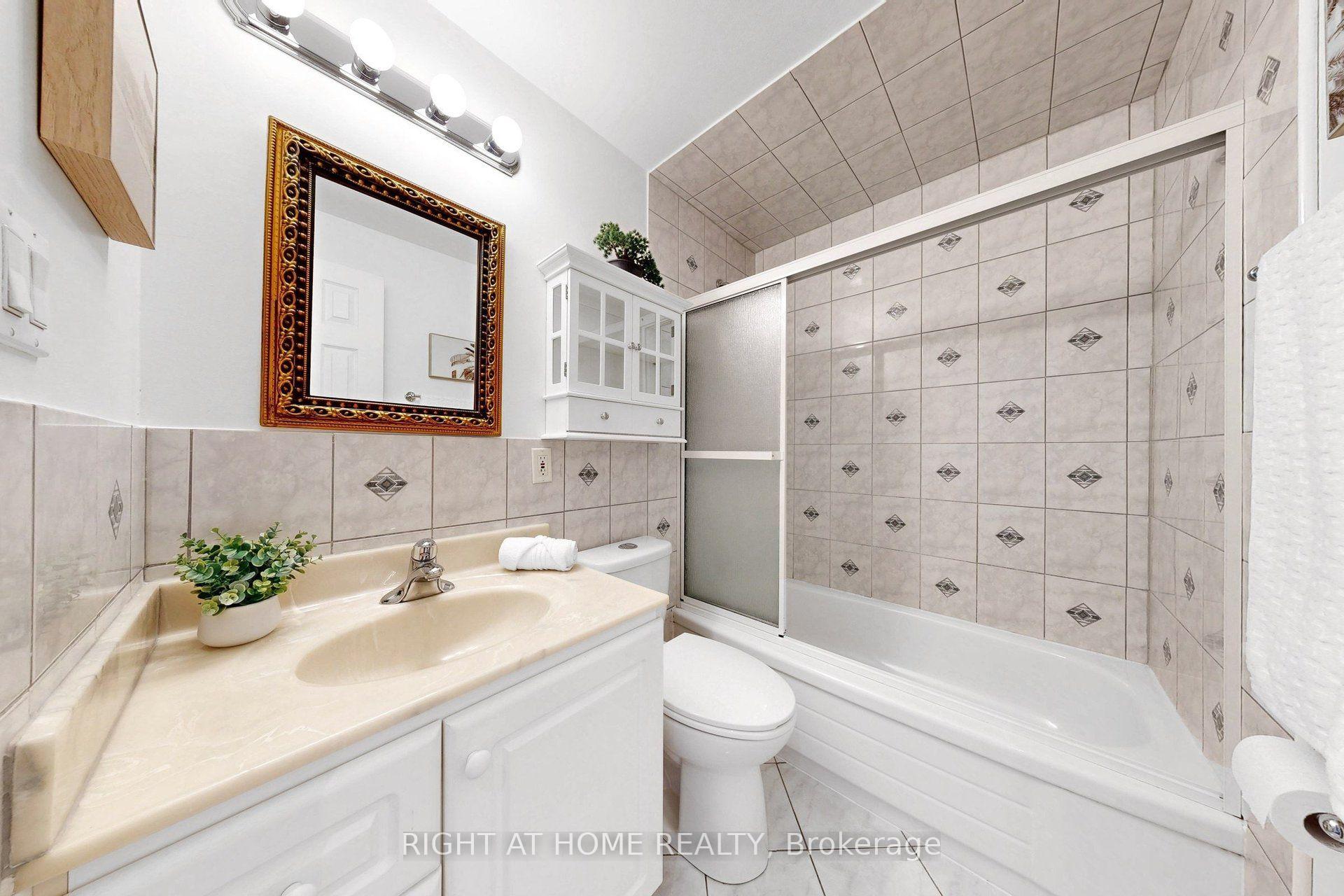 Photo 31 of 13 Clancy Drive, North York, Don Valley Village — HOMEH
