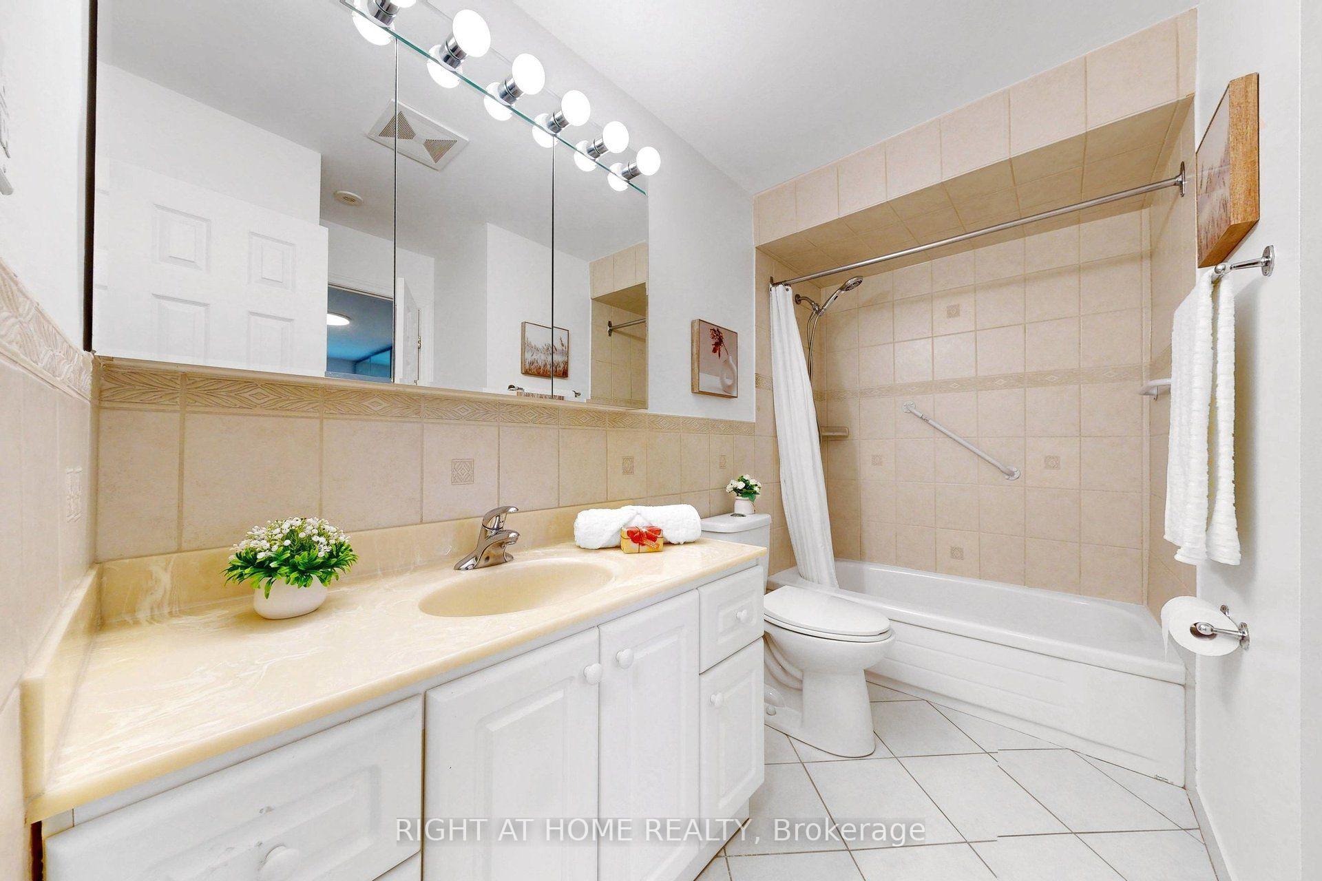 Photo 38 of 13 Clancy Drive, North York, Don Valley Village — HOMEH