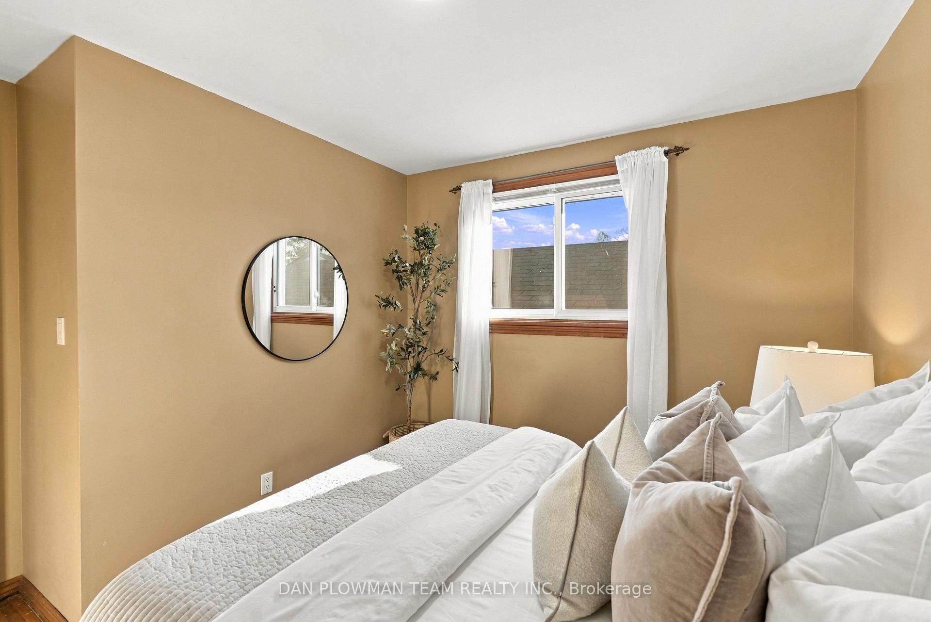 Photo 22 of 229 Phillip Murray Avenue, Oshawa, Lakeview — HOMEH
