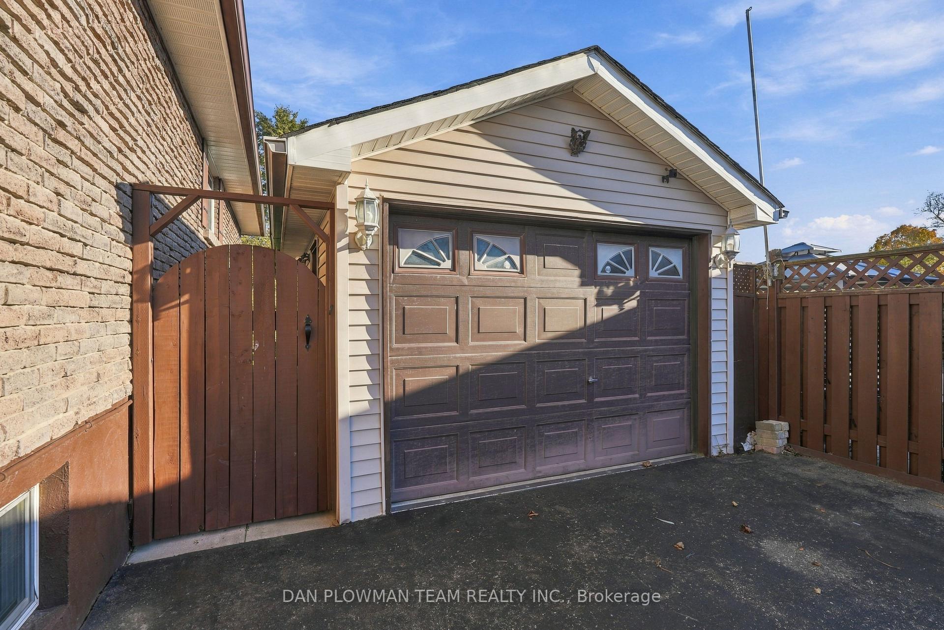 Photo 32 of 229 Phillip Murray Avenue, Oshawa, Lakeview — HOMEH