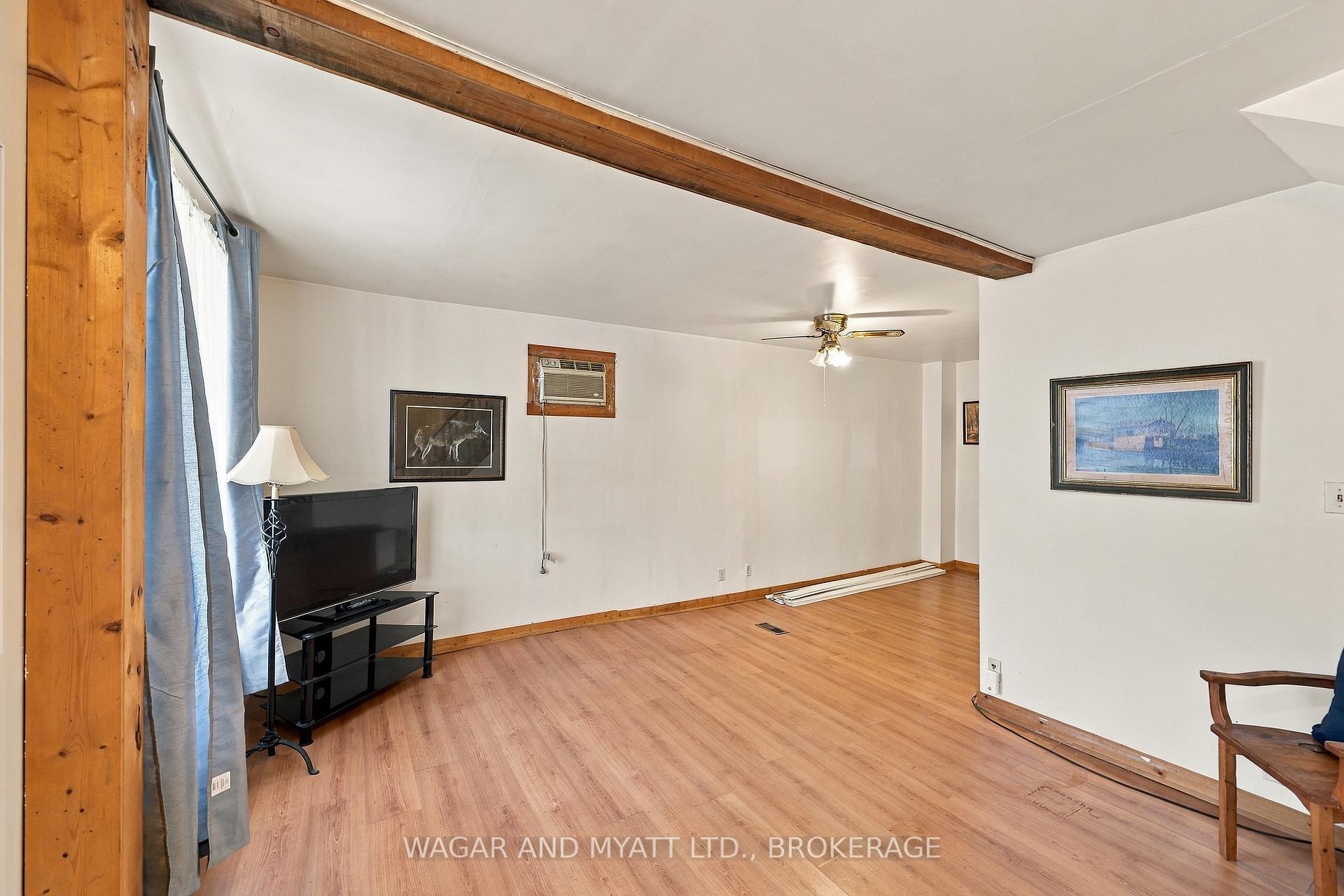 Photo 10 of 137 Green Street, Deseronto, Deseronto (Town) — HOMEH