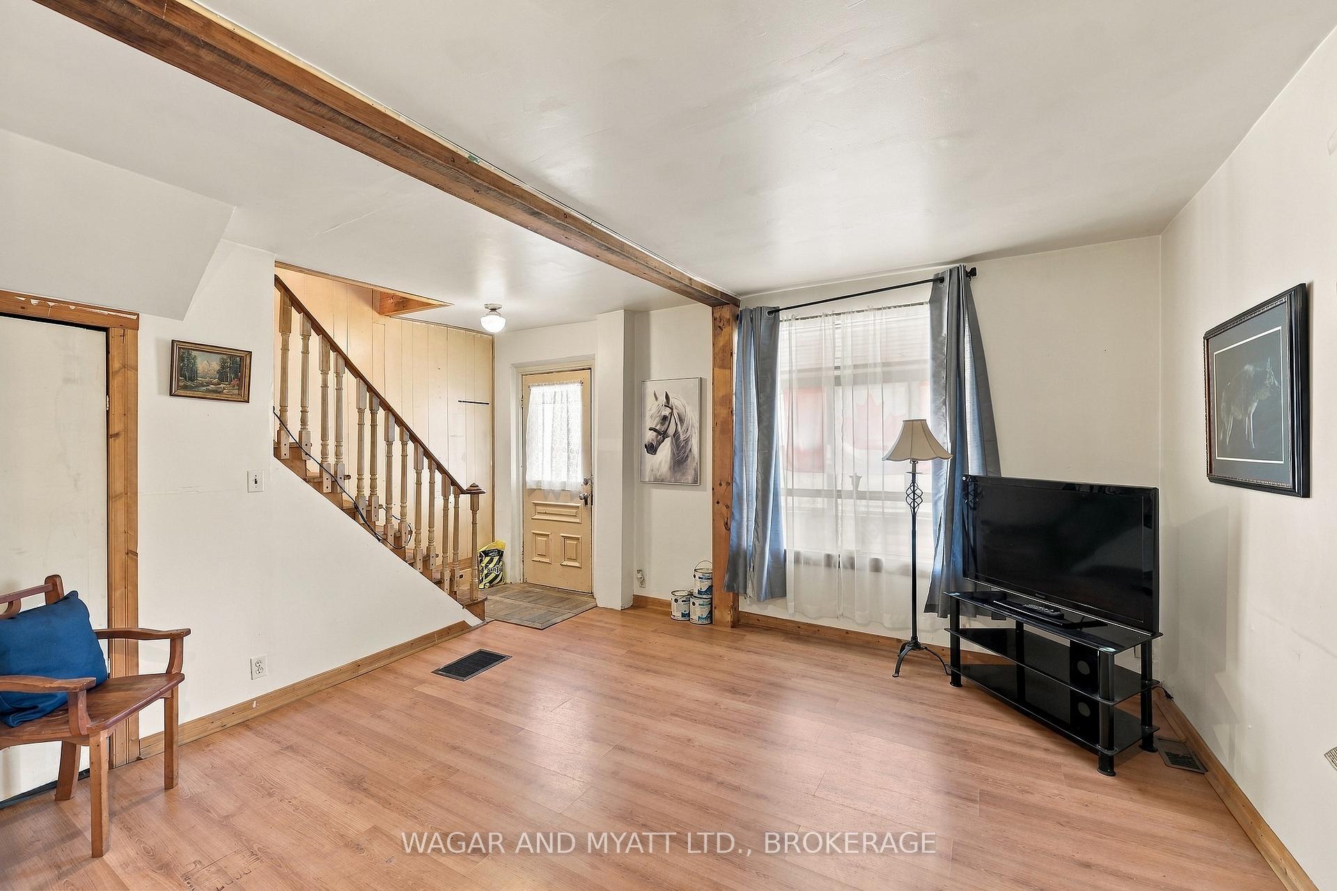Photo 13 of 137 Green Street, Deseronto, Deseronto (Town) — HOMEH