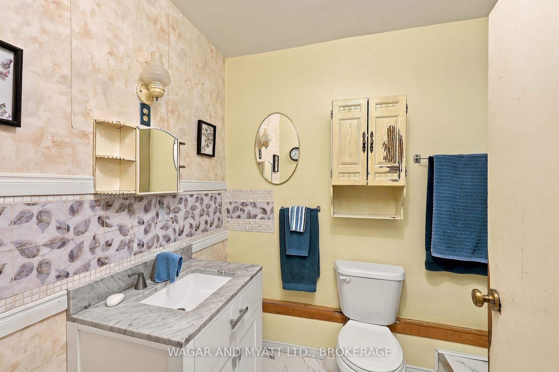 Photo 14 of 137 Green Street, Deseronto, Deseronto (Town) — HOMEH