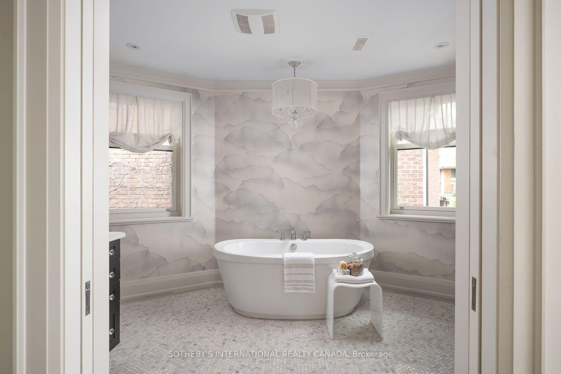 Photo 26 of 106 Highland Avenue, Toronto, Rosedale-Moore Park — HOMEH