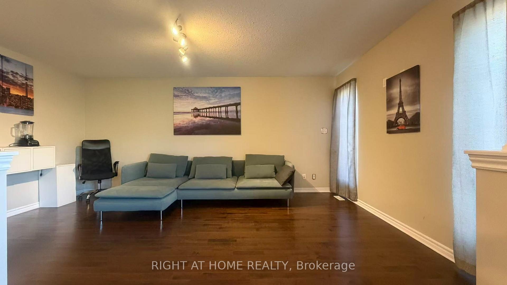 Photo 6 of 1189 Lawson Road, London, North I — HOMEH