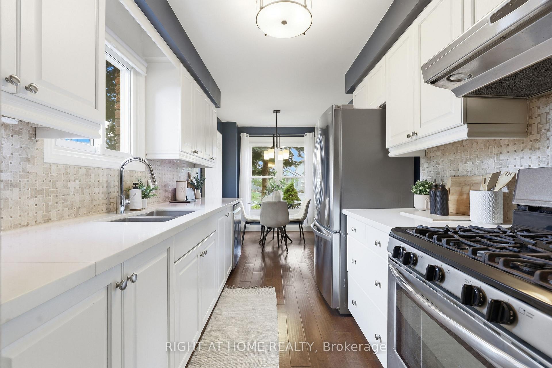 Photo 10 of 16 Kindle Court, Brampton, Heart Lake West — HOMEH