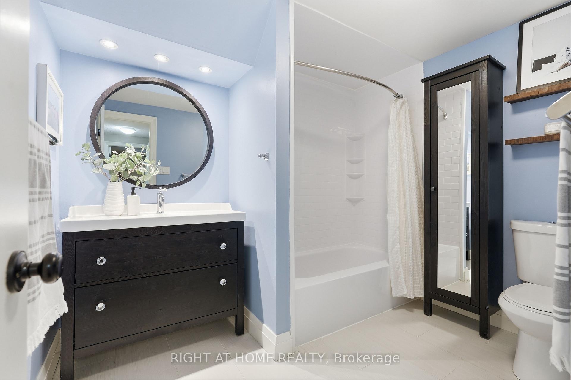 Photo 20 of 16 Kindle Court, Brampton, Heart Lake West — HOMEH