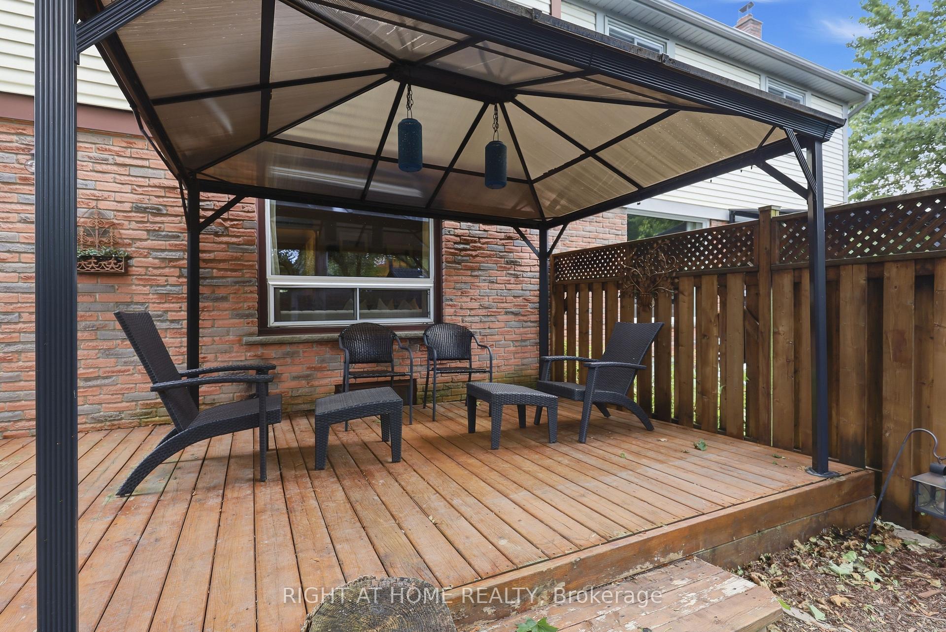 Photo 26 of 16 Kindle Court, Brampton, Heart Lake West — HOMEH