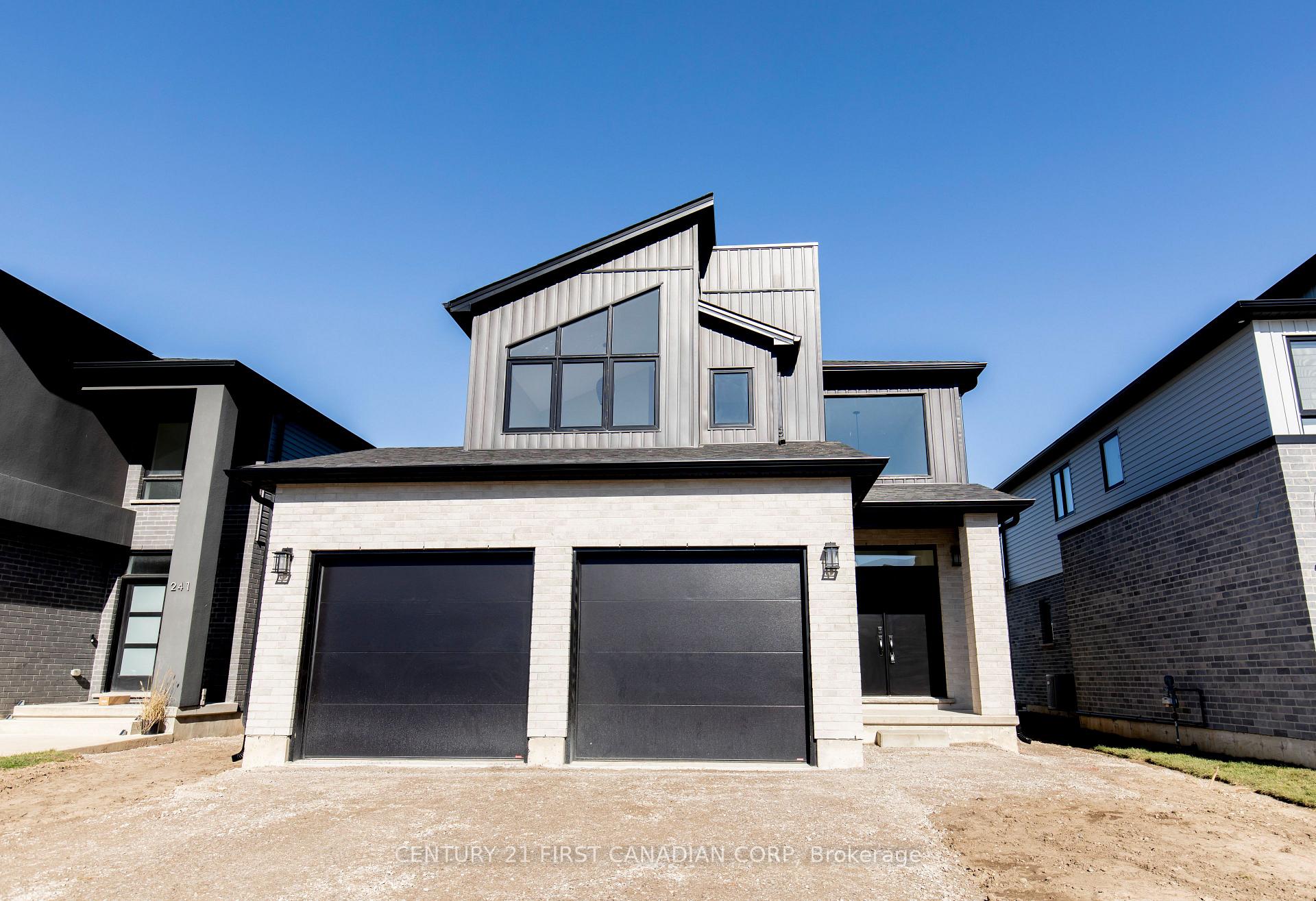 Photo of 245 Hesselman Crescent