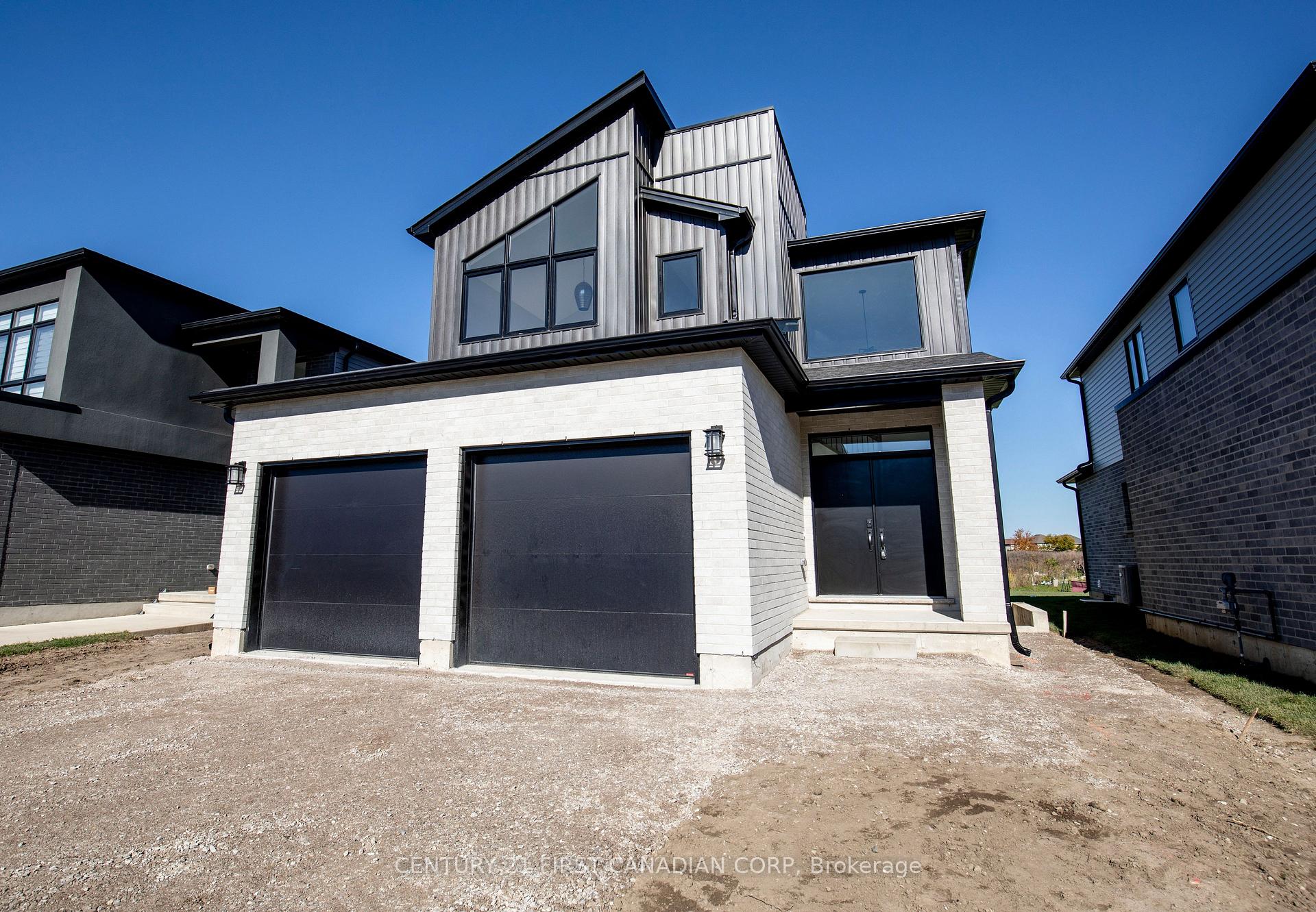 Photo 4 of 245 Hesselman Crescent, London, South U — HOMEH