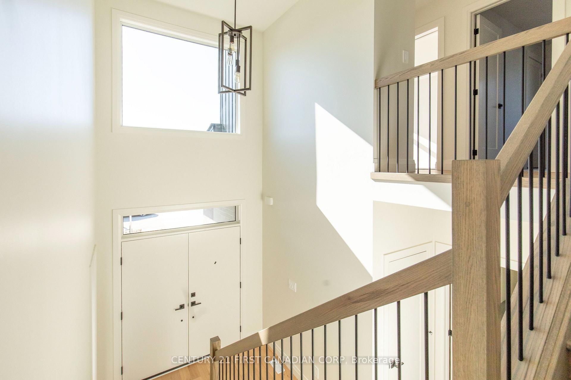 Photo 17 of 245 Hesselman Crescent, London, South U — HOMEH