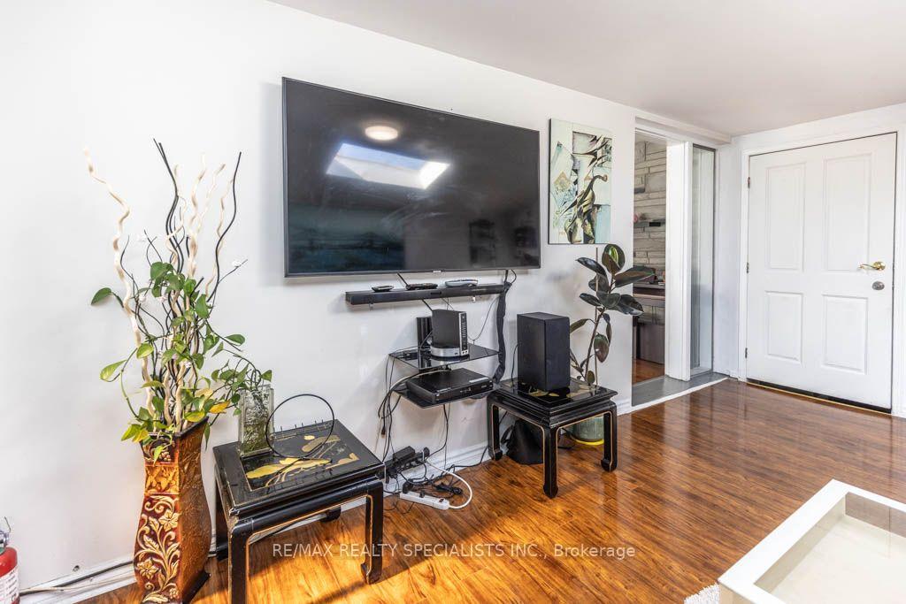 Photo 3 of 124 Roebuck Drive, Scarborough, Kennedy Park — HOMEH