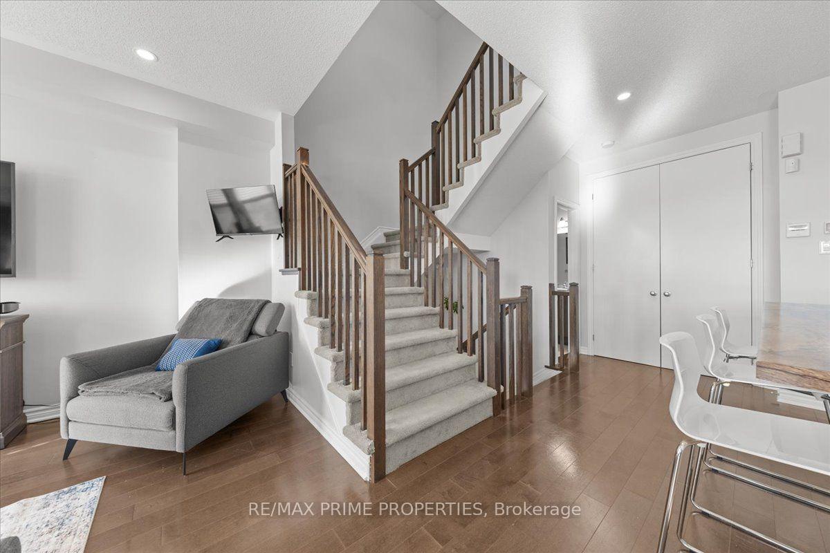 Photo 5 of 218 Chaperal Private, Ottawa, Avalon West — HOMEH
