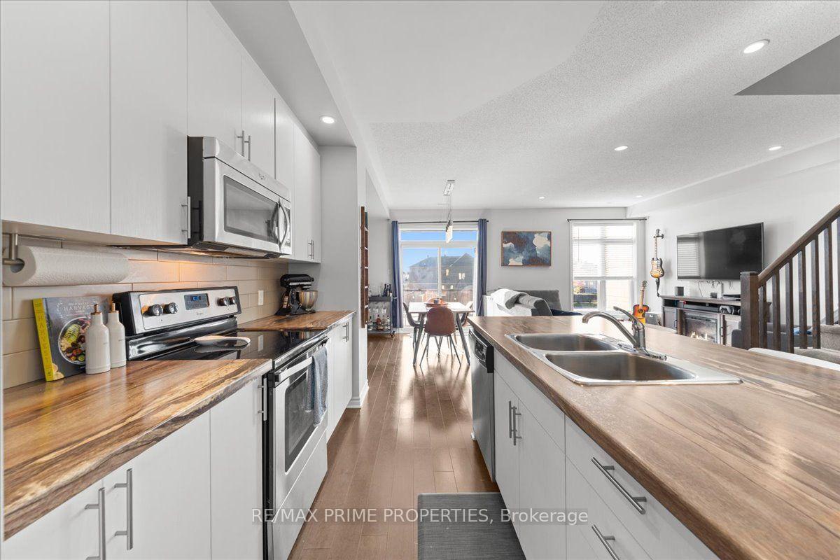 Photo 10 of 218 Chaperal Private, Ottawa, Avalon West — HOMEH