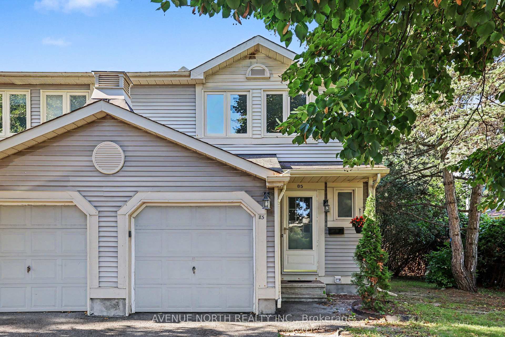 Photo 2 of 85 Birmingham Private, Ottawa, Redwood Park — HOMEH