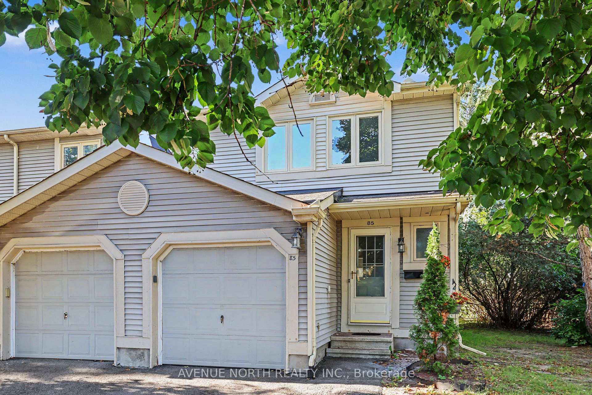 Photo 3 of 85 Birmingham Private, Ottawa, Redwood Park — HOMEH