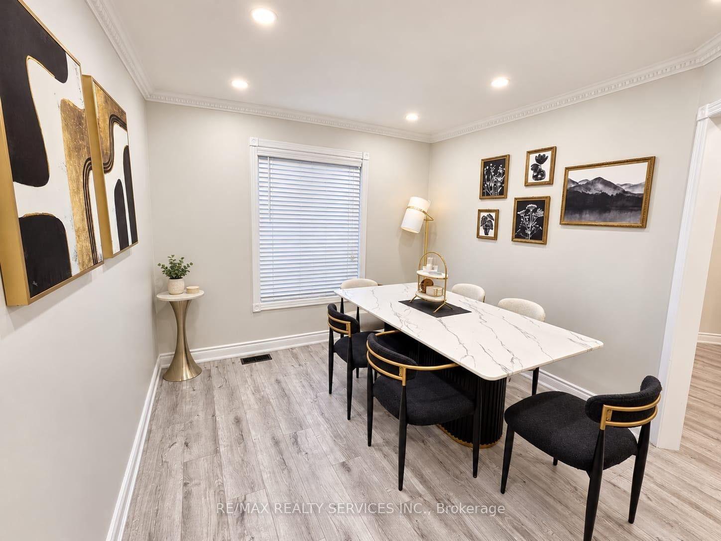 Photo 4 of 86 Heartleaf Crescent, Brampton, Fletcher's Meadow — HOMEH
