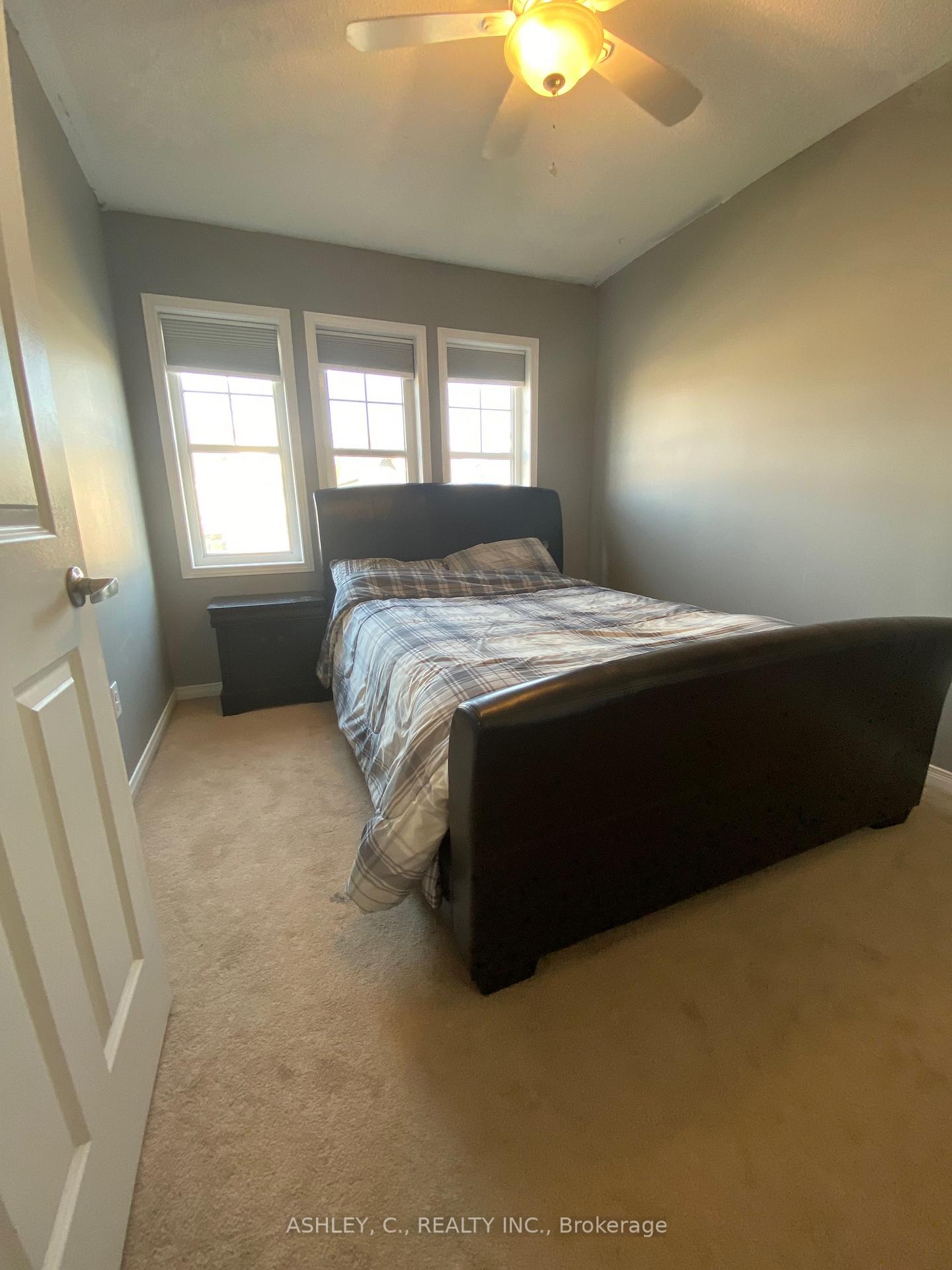 Photo 13 of 104 James Govan Drive, Whitby, Port Whitby — HOMEH