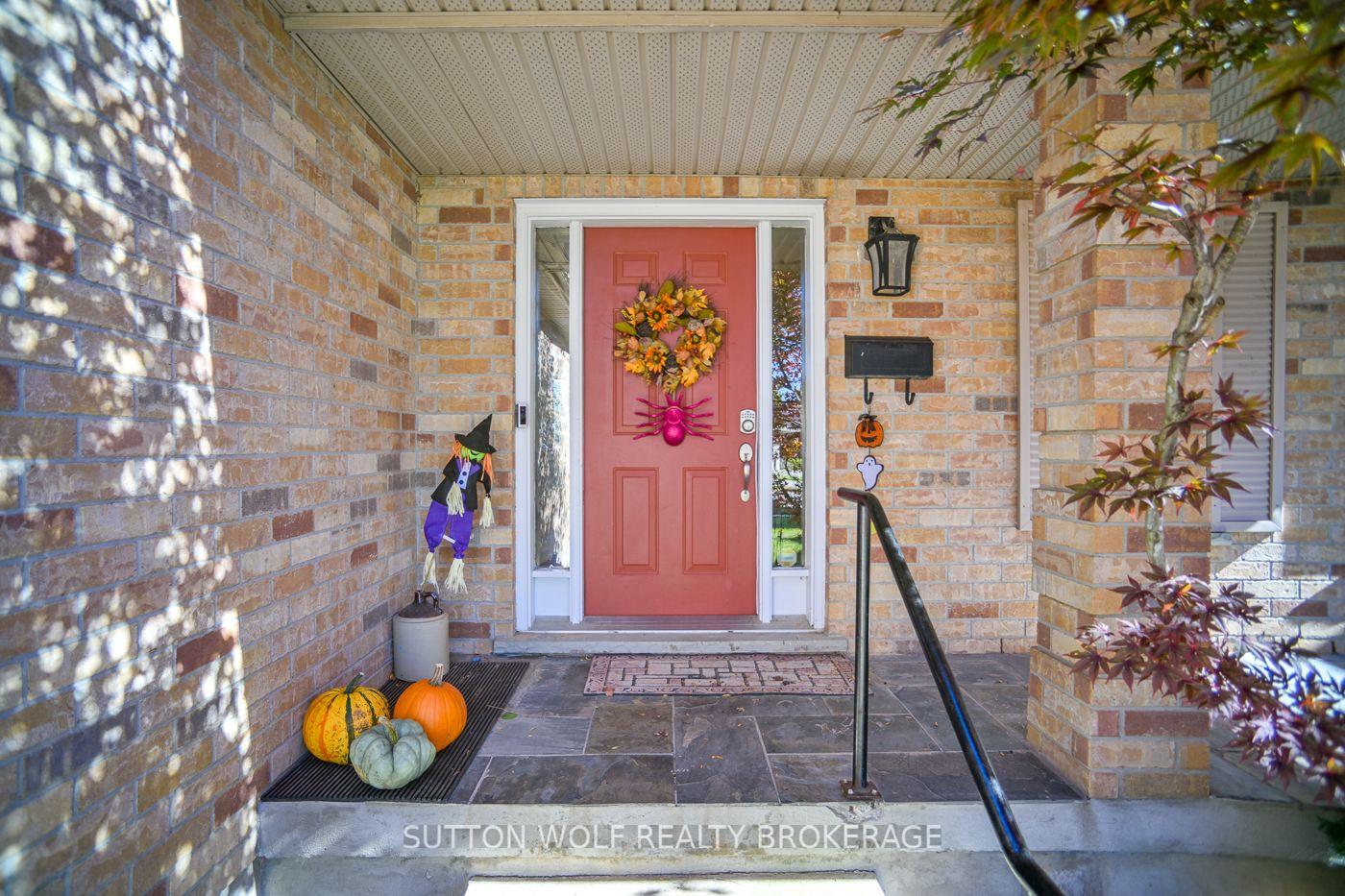 Photo 5 of 67 Willow Crescent, Strathroy-Caradoc, SE — HOMEH