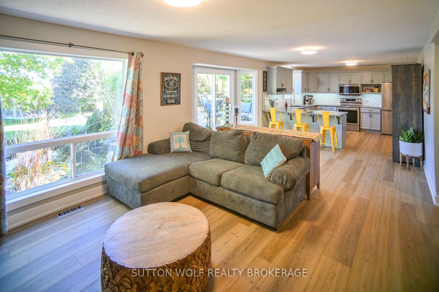 Photo 8 of 67 Willow Crescent, Strathroy-Caradoc, SE — HOMEH