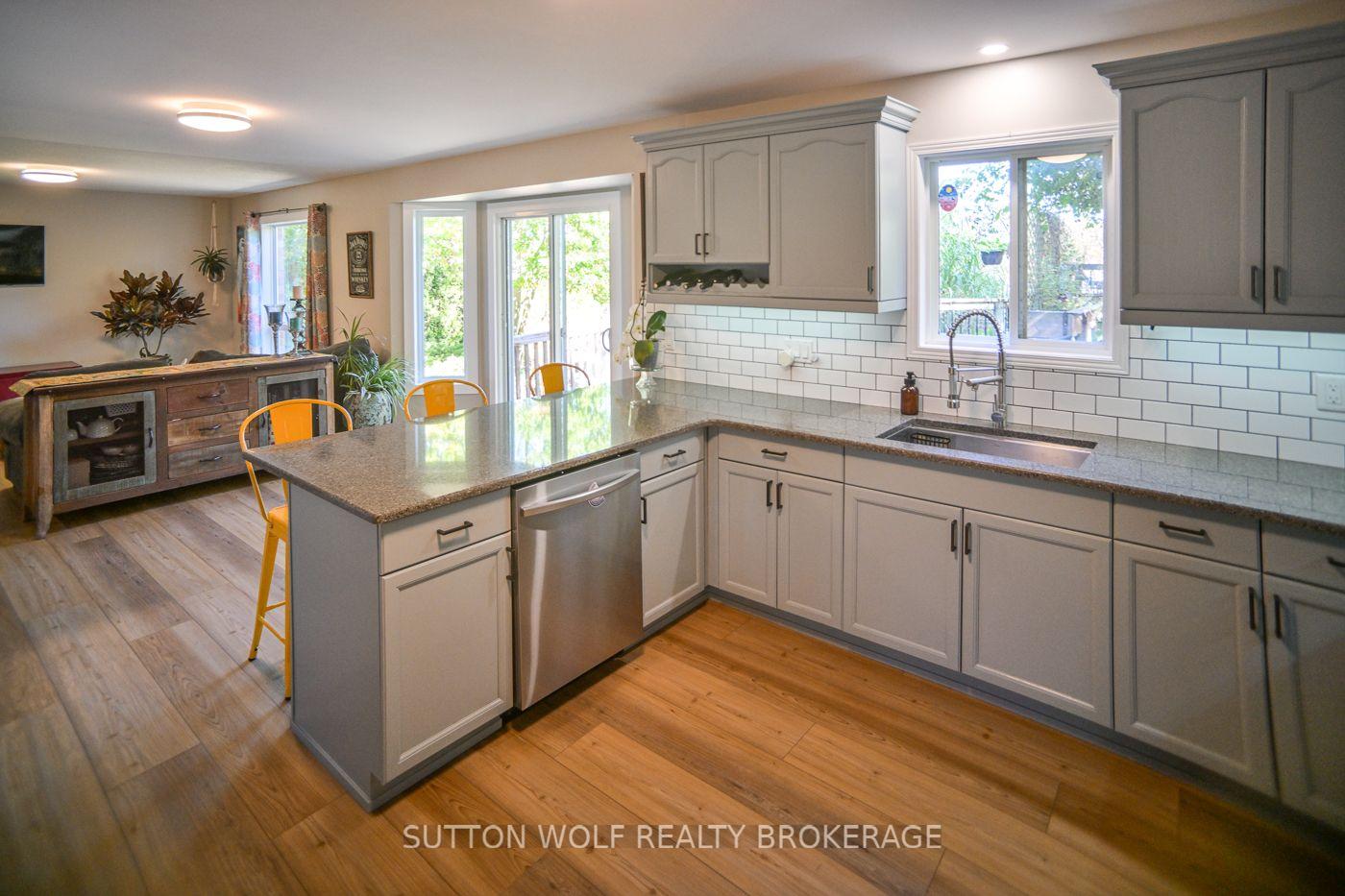 Photo 12 of 67 Willow Crescent, Strathroy-Caradoc, SE — HOMEH