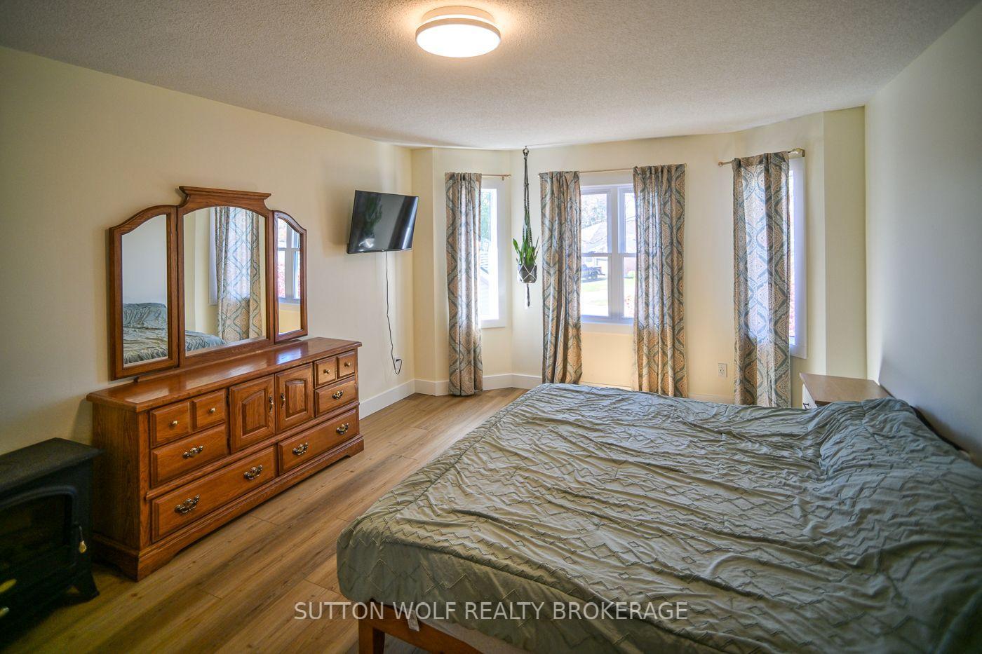 Photo 18 of 67 Willow Crescent, Strathroy-Caradoc, SE — HOMEH