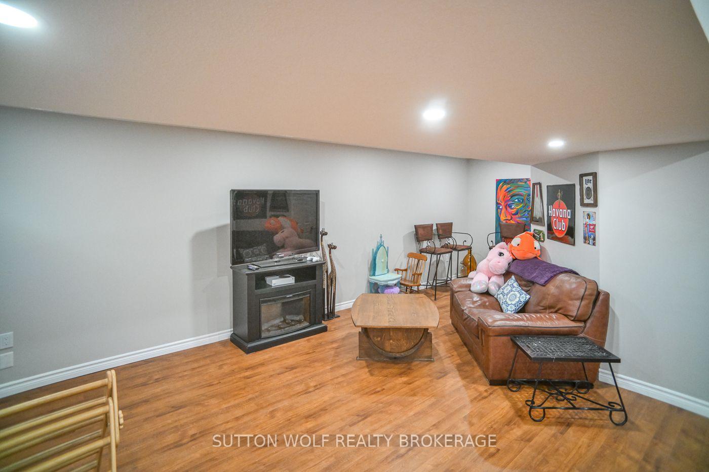 Photo 34 of 67 Willow Crescent, Strathroy-Caradoc, SE — HOMEH