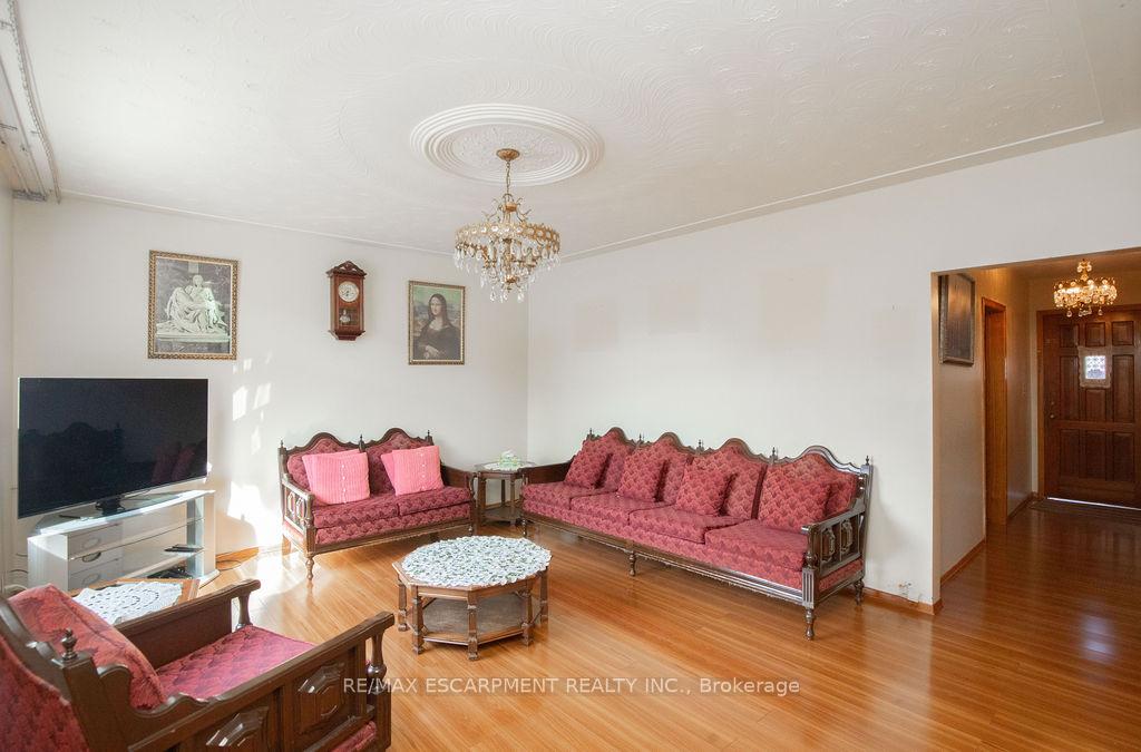Photo 4 of 91 Pearl Street N, Hamilton, Strathcona — HOMEH