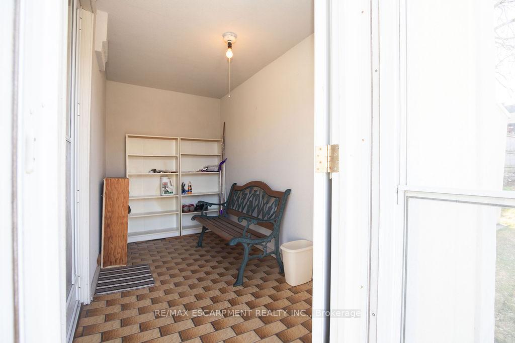 Photo 10 of 91 Pearl Street N, Hamilton, Strathcona — HOMEH