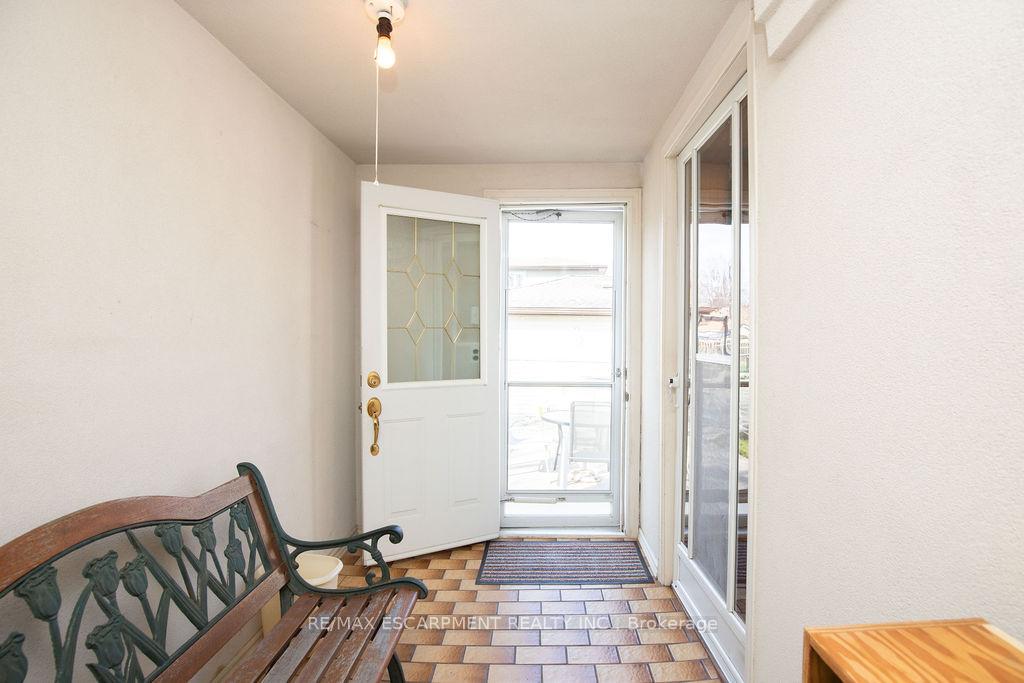 Photo 11 of 91 Pearl Street N, Hamilton, Strathcona — HOMEH
