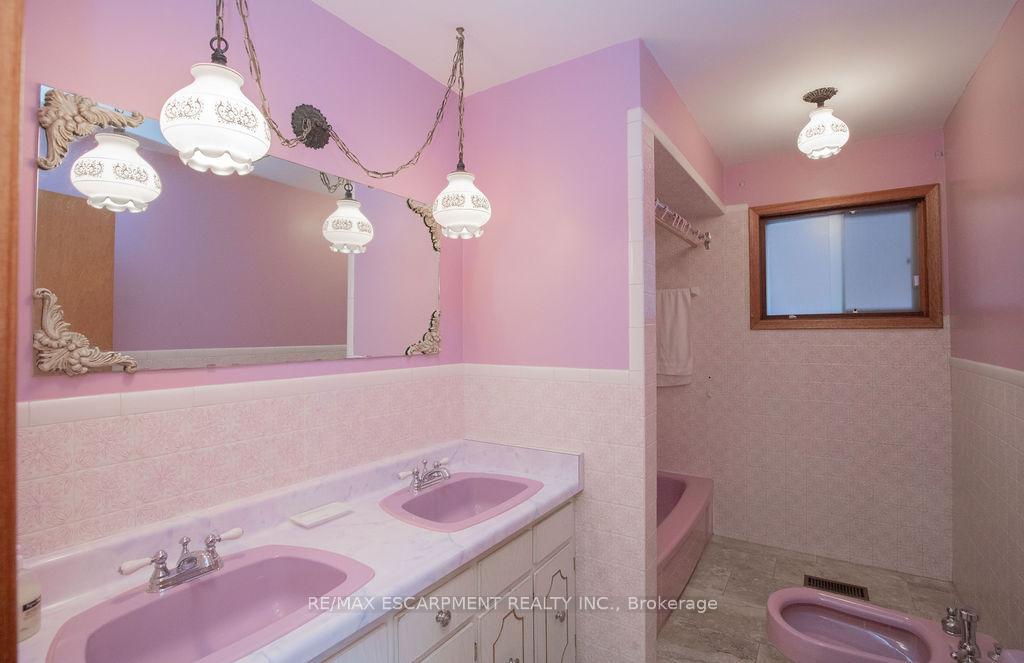 Photo 21 of 91 Pearl Street N, Hamilton, Strathcona — HOMEH